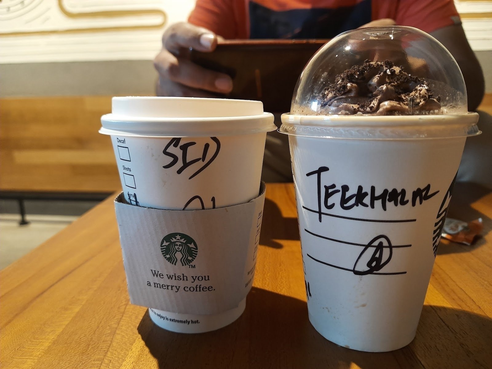 <span class="translation_missing" title="translation missing: en.meta.location_title, location_name: Starbucks Coffee @ Holiday Inn Hotel Besides Venus Atlantis, city: Ahmedabad">Location Title</span>