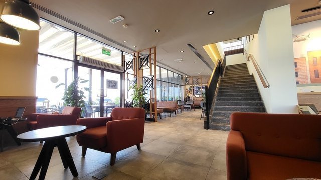 Starbucks @ University St