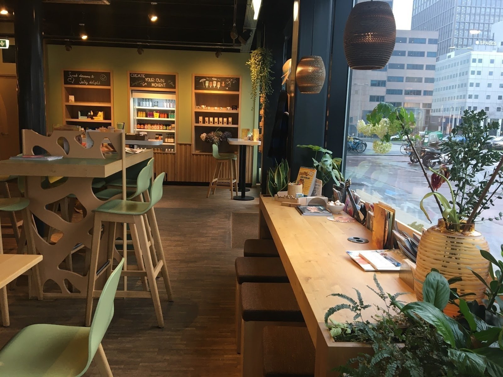 <span class="translation_missing" title="translation missing: en.meta.location_title, location_name: Bagels &amp; Beans, city: Amsterdam">Location Title</span>