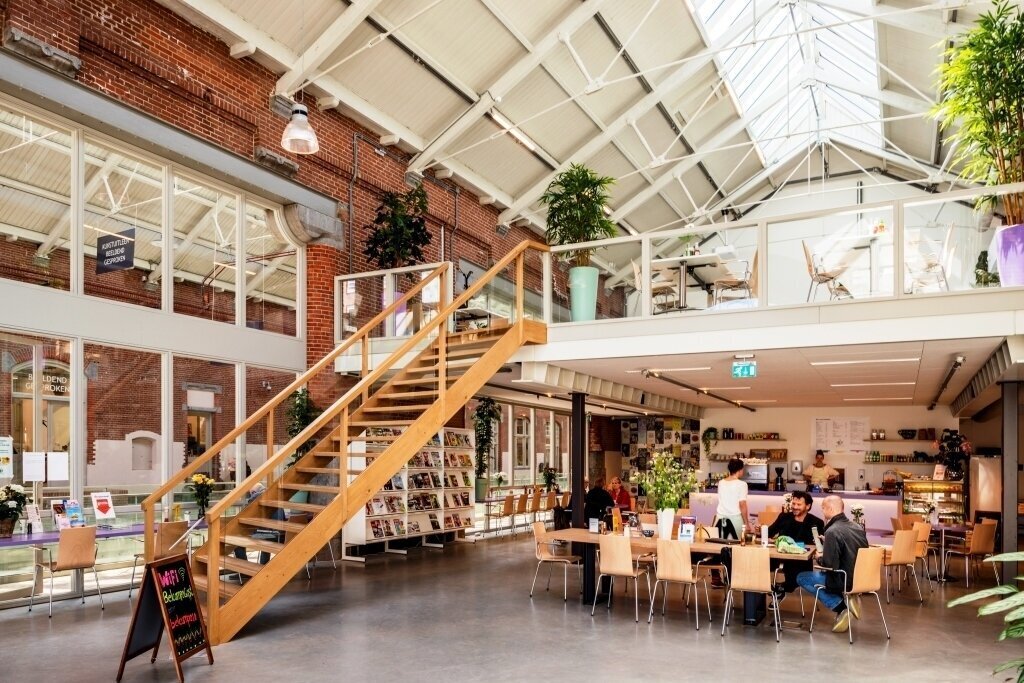 <span class="translation_missing" title="translation missing: en.meta.location_title, location_name: Café Belcampo, city: Amsterdam">Location Title</span>