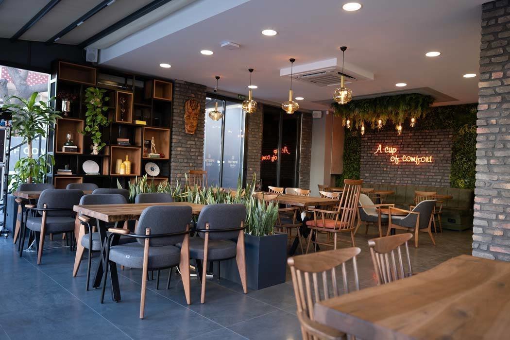 <span class="translation_missing" title="translation missing: en.meta.location_title, location_name: İpekten Art Cafe Sahne, city: Antalya">Location Title</span>