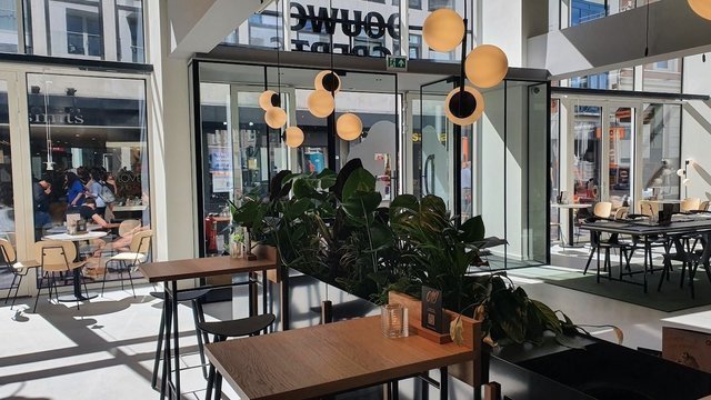 Douwe Egberts Café