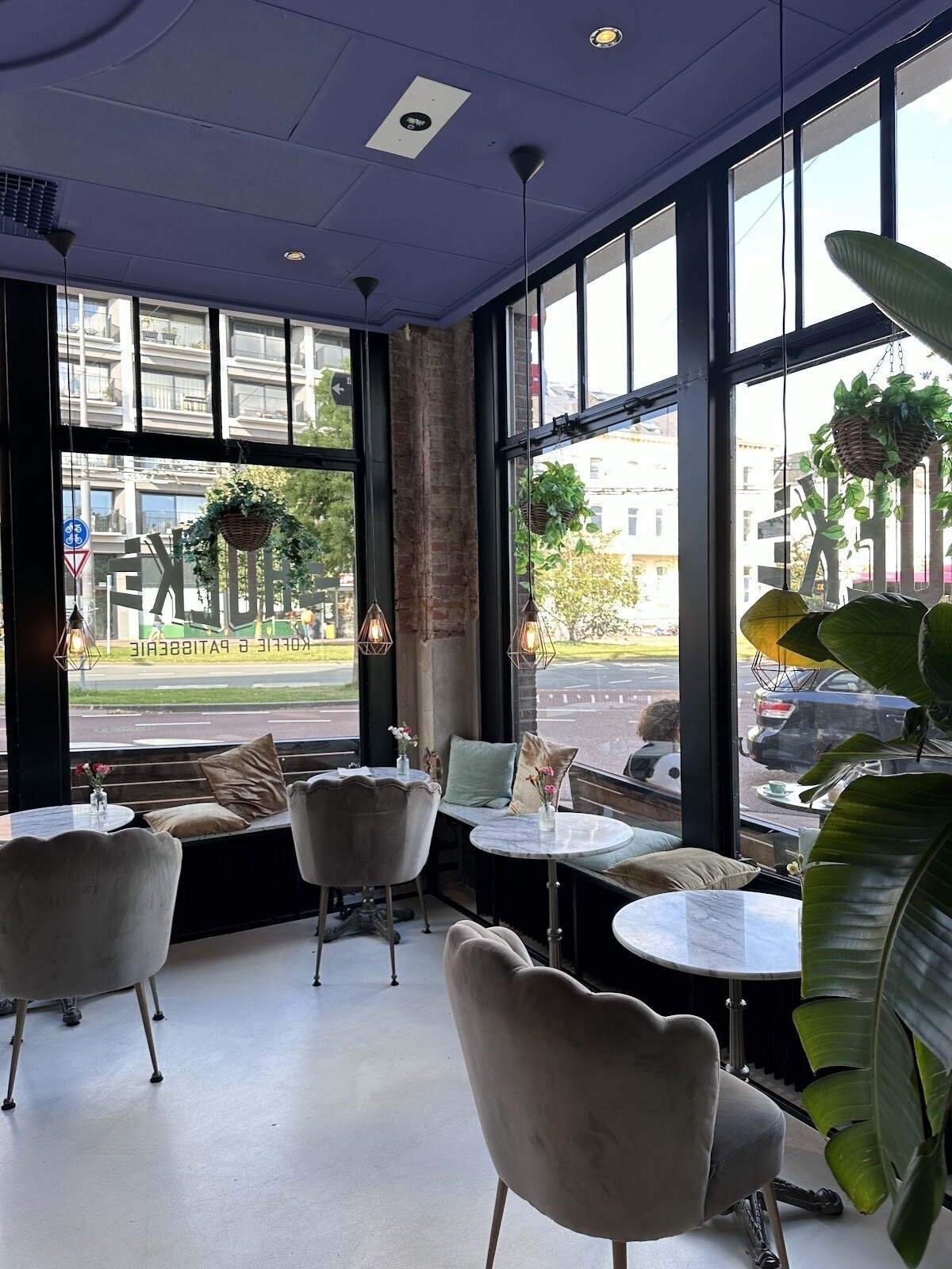 <span class="translation_missing" title="translation missing: en.meta.location_title, location_name: HOEK Koffie &amp; Patisserie, city: Arnhem">Location Title</span>