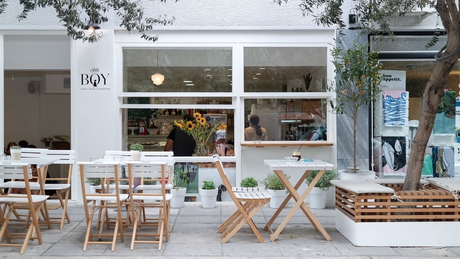 <span class="translation_missing" title="translation missing: en.meta.location_title, location_name: Ohh Boy, city: Athens">Location Title</span>