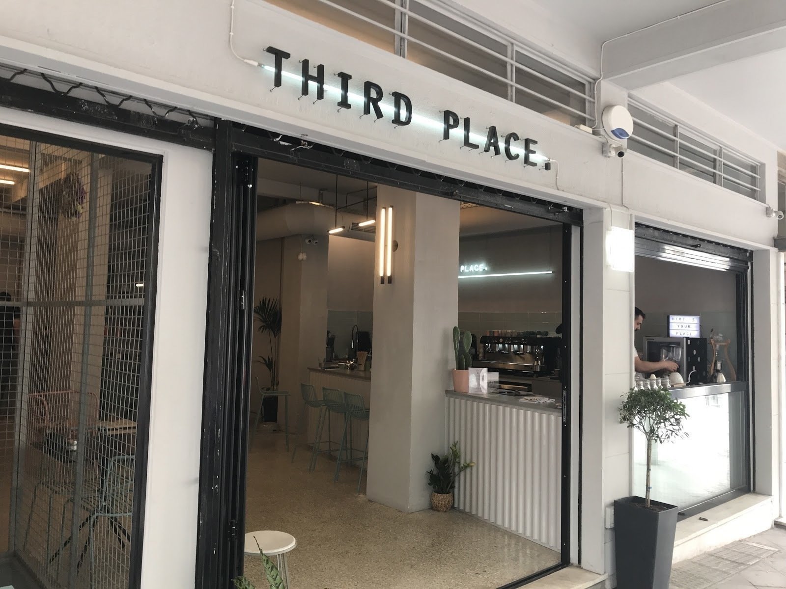 <span class="translation_missing" title="translation missing: en.meta.location_title, location_name: Thirdplace.Athens, city: Athens">Location Title</span>