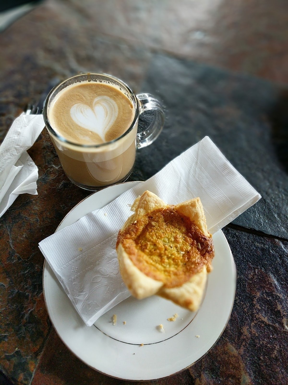 <span class="translation_missing" title="translation missing: en.meta.location_title, location_name: Hodgepodge Coffeehouse, city: Atlanta">Location Title</span>