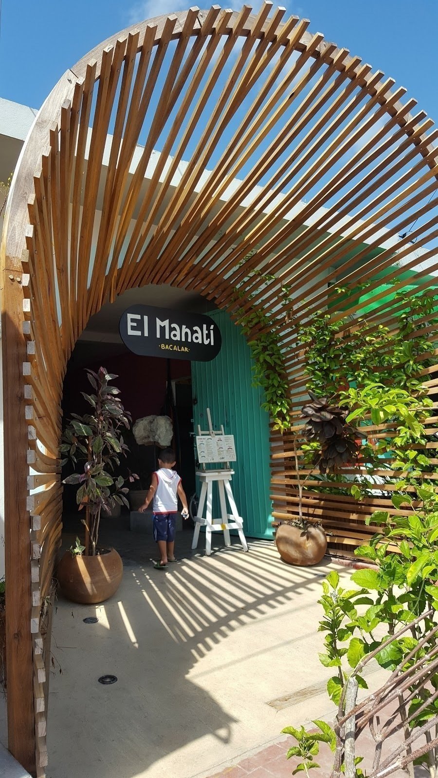 <span class="translation_missing" title="translation missing: en.meta.location_title, location_name: El Manatí, city: Bacalar">Location Title</span>