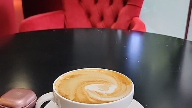 Honours Coffee & Library