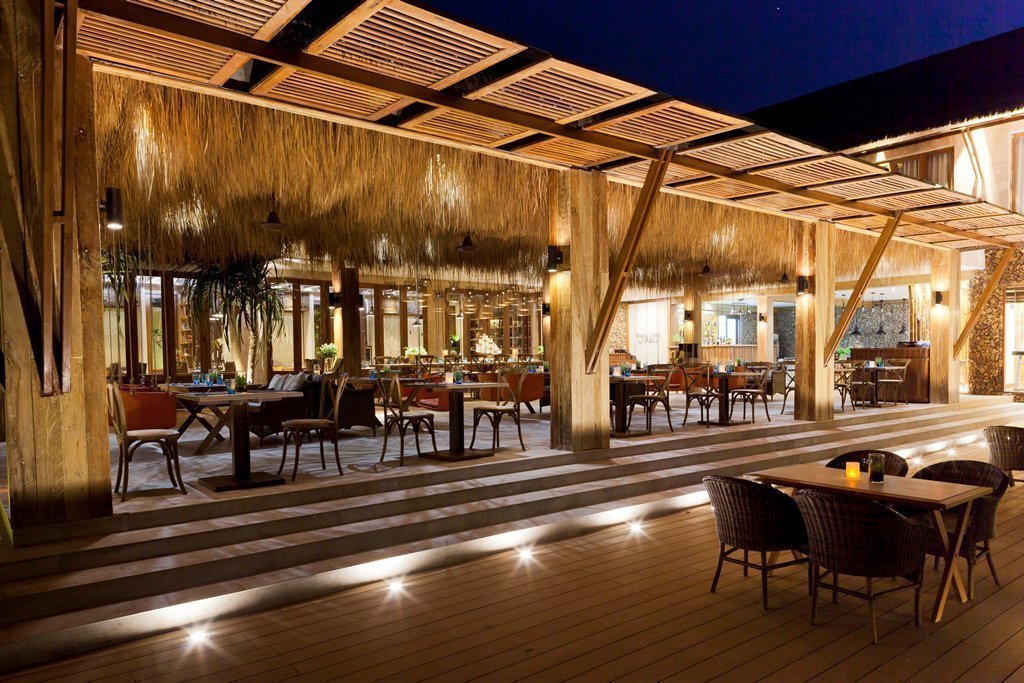 <span class="translation_missing" title="translation missing: en.meta.location_title, location_name: Papillon Restaurant, city: Bang Sare">Location Title</span>