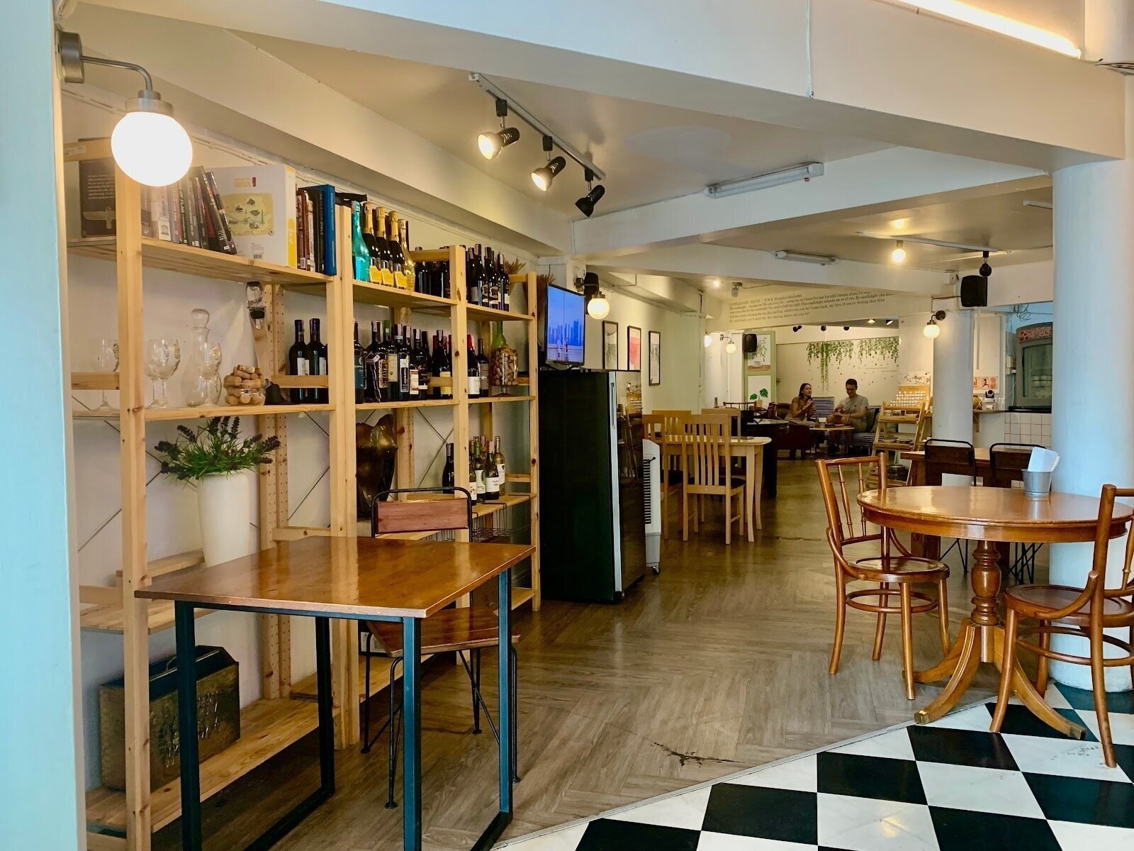 <span class="translation_missing" title="translation missing: en.meta.location_title, location_name: Craft Cafe, city: Bangkok">Location Title</span>