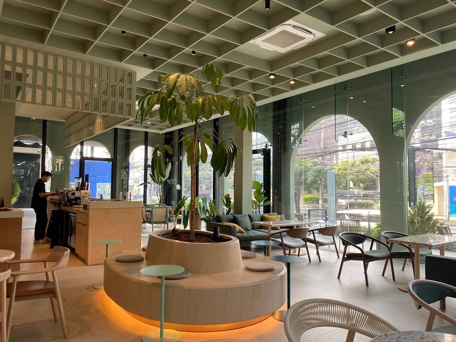 <span class="translation_missing" title="translation missing: en.meta.location_title, location_name: KIF, city: Bangkok">Location Title</span>