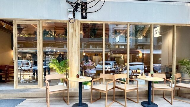Sarnies Cafe Sukhumvit