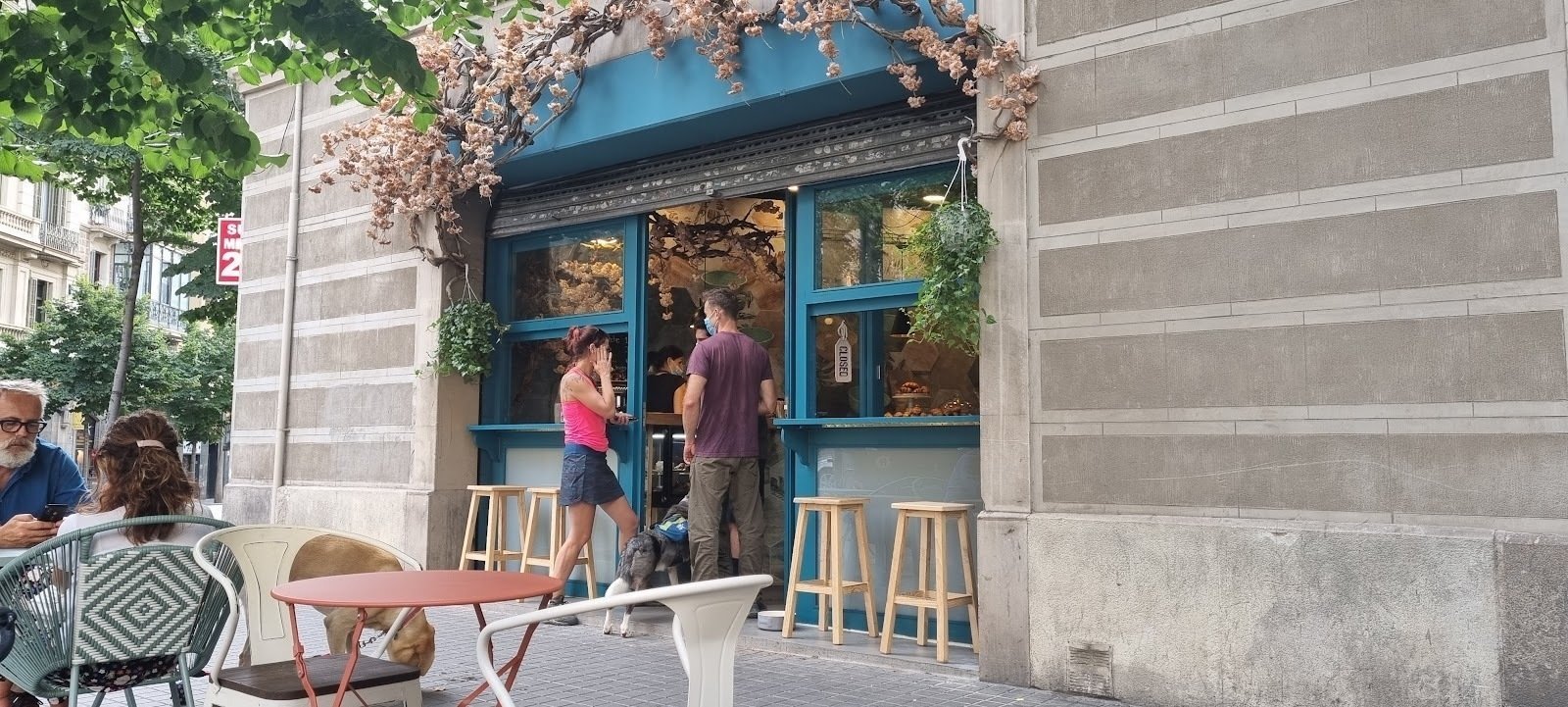 <span class="translation_missing" title="translation missing: en.meta.location_title, location_name: 65 Cafe, city: Barcelona">Location Title</span>