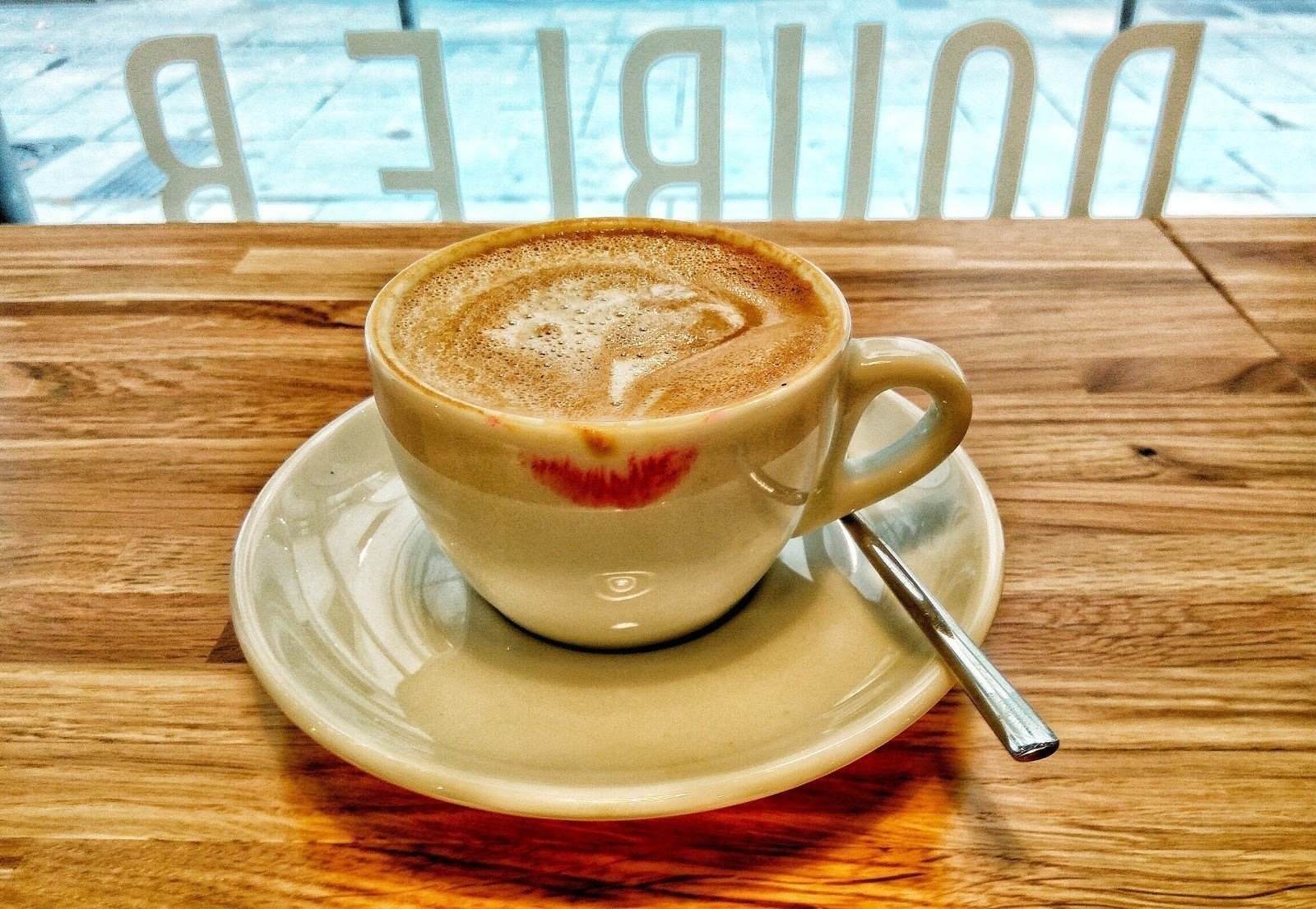 <span class="translation_missing" title="translation missing: en.meta.location_title, location_name: Double B Coffee Tea, city: Barcelona">Location Title</span>