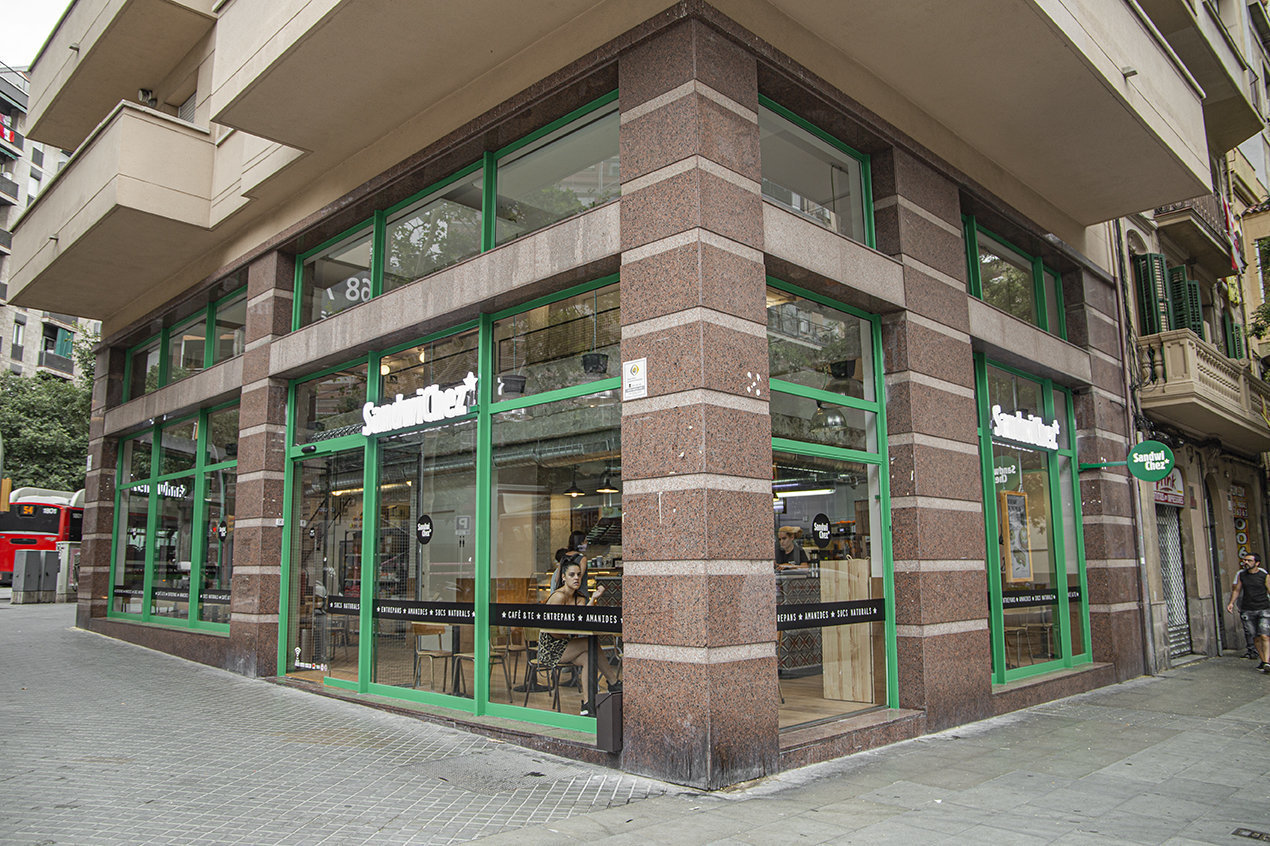 <span class="translation_missing" title="translation missing: en.meta.location_title, location_name: SandwiChez Sants, city: Barcelona">Location Title</span>