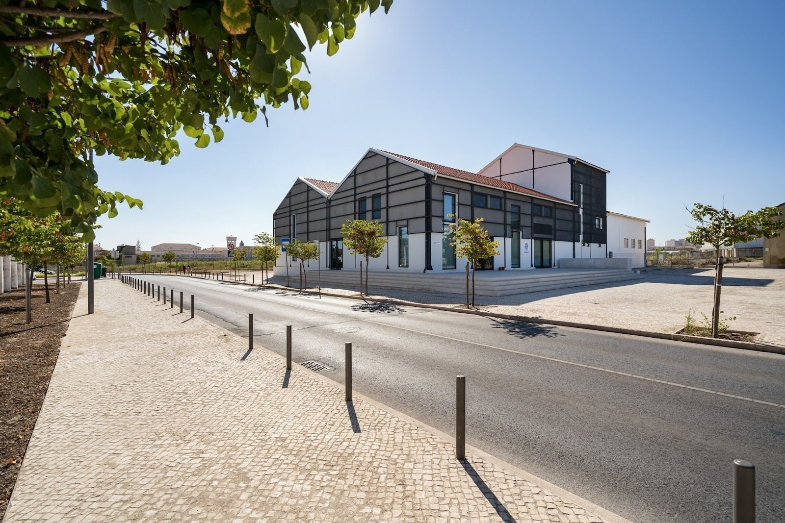 <span class="translation_missing" title="translation missing: en.meta.location_title, location_name: StartUp Barreiro, city: Barreiro">Location Title</span>