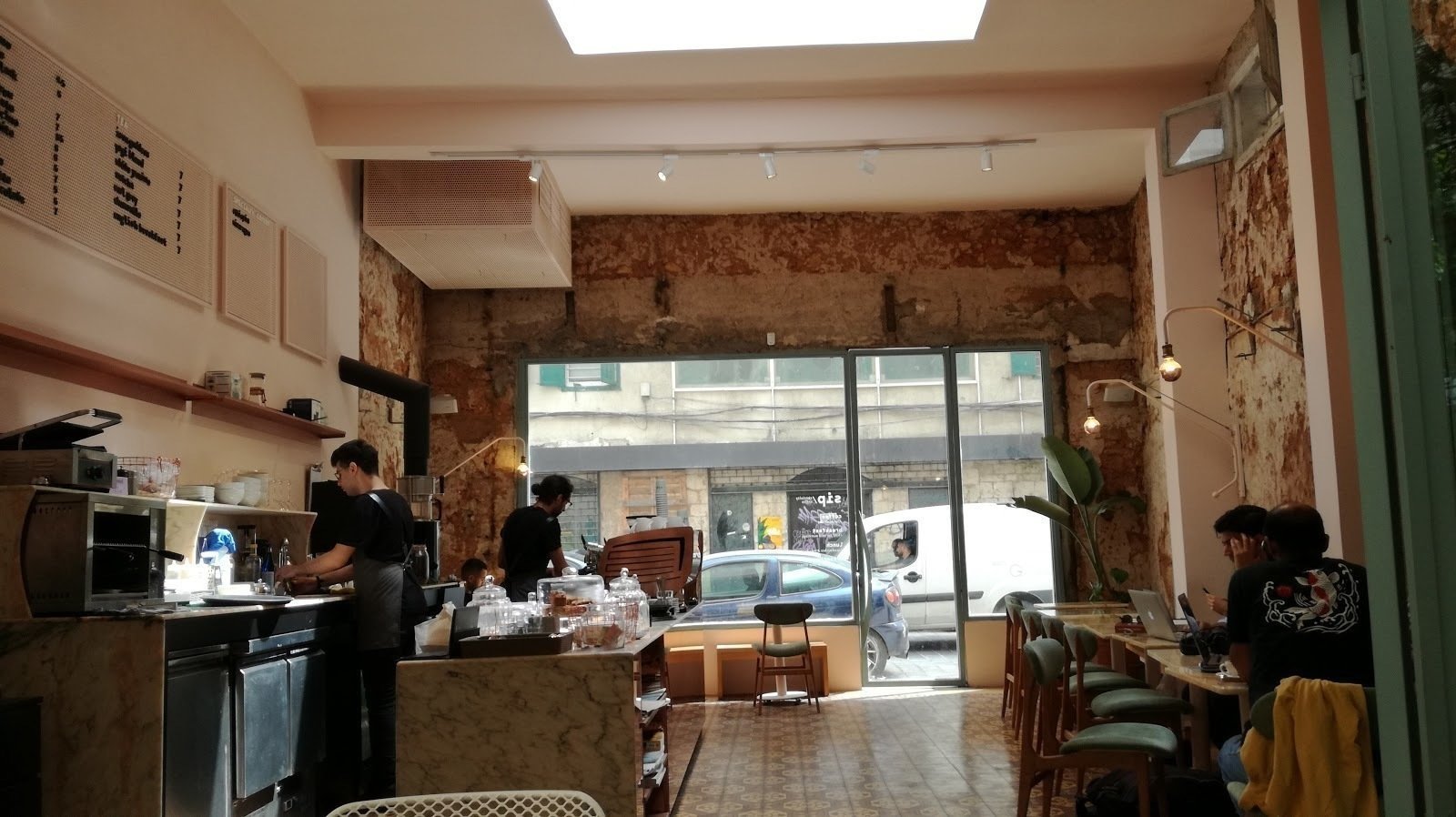 <span class="translation_missing" title="translation missing: en.meta.location_title, location_name: Sip, city: Beirut">Location Title</span>