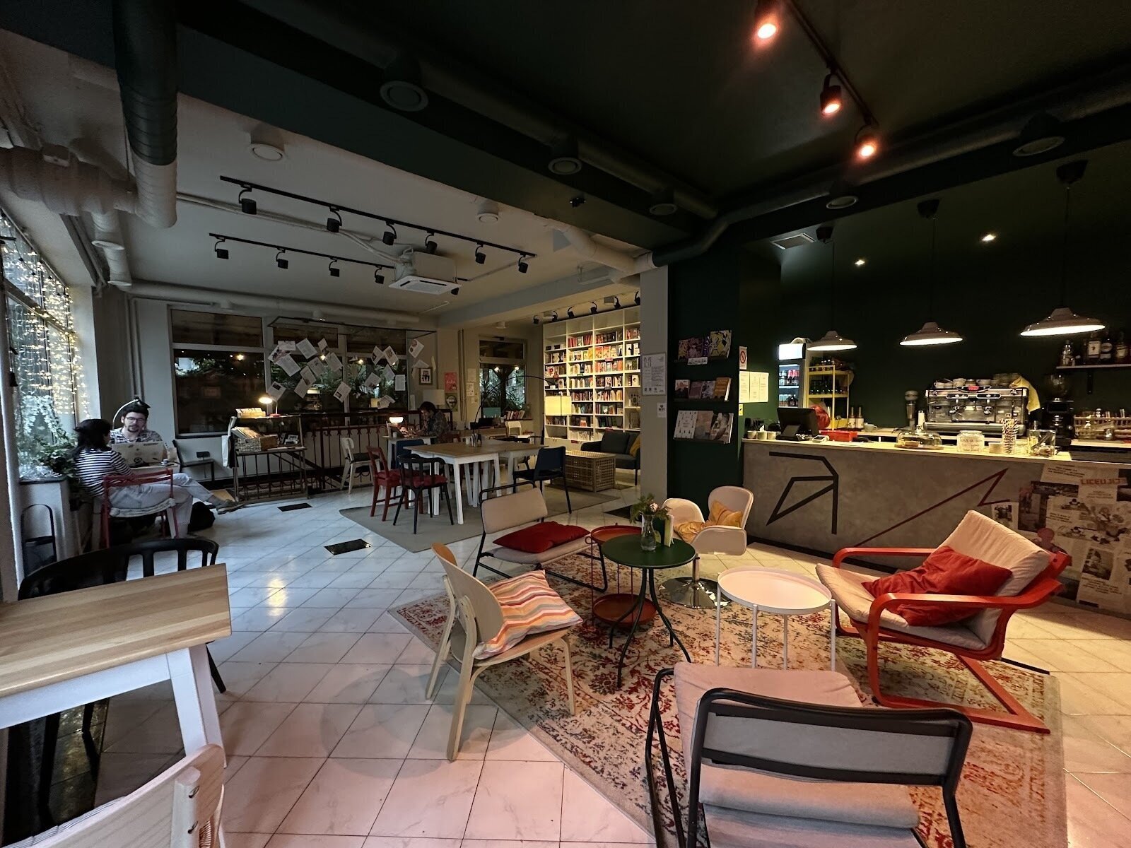 <span class="translation_missing" title="translation missing: en.meta.location_title, location_name: Auditoria Belgrade || Bookstore Cultural center Cafe, city: Belgrade">Location Title</span>