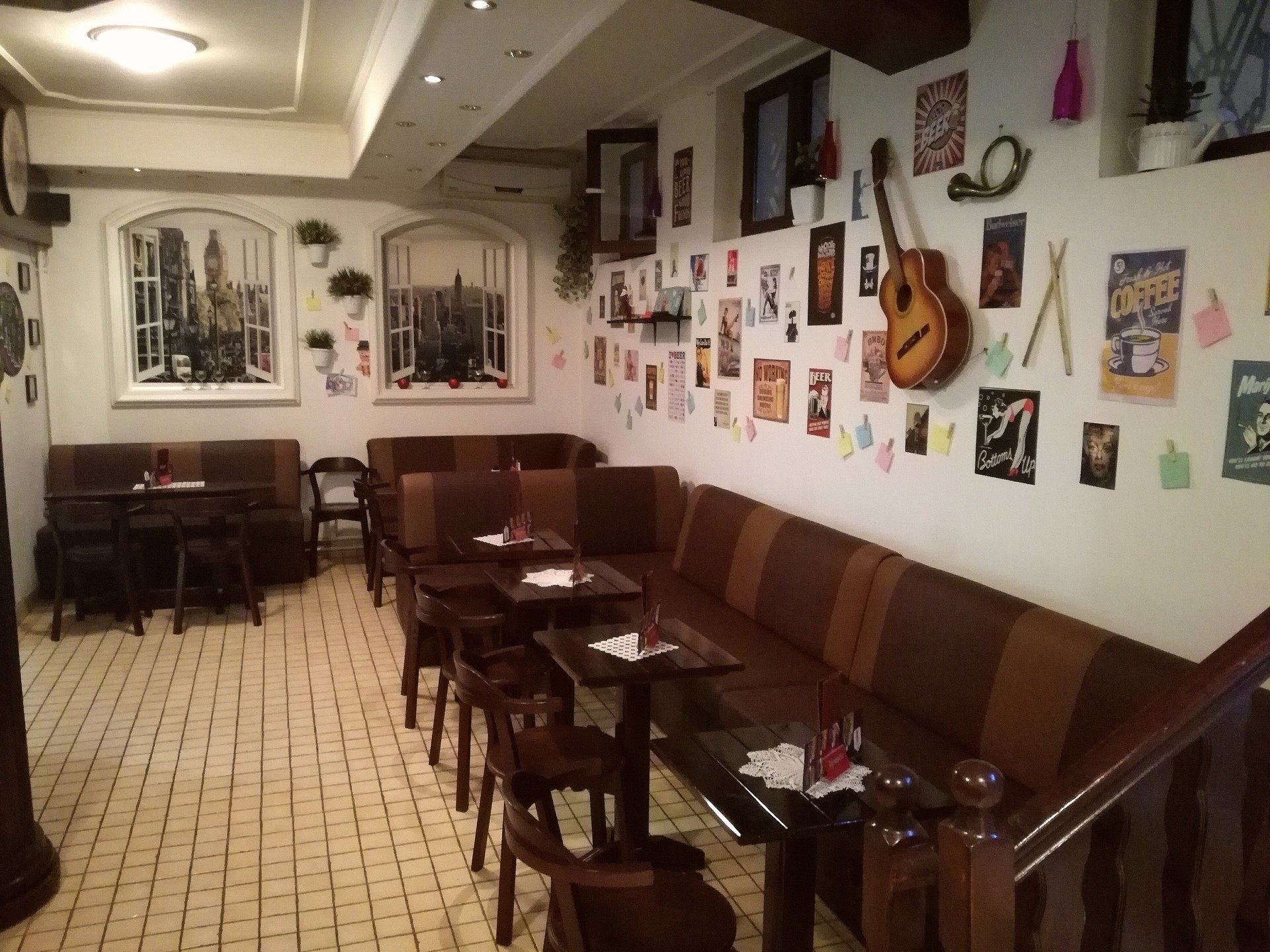 <span class="translation_missing" title="translation missing: en.meta.location_title, location_name: Family Bar, city: Belgrade">Location Title</span>