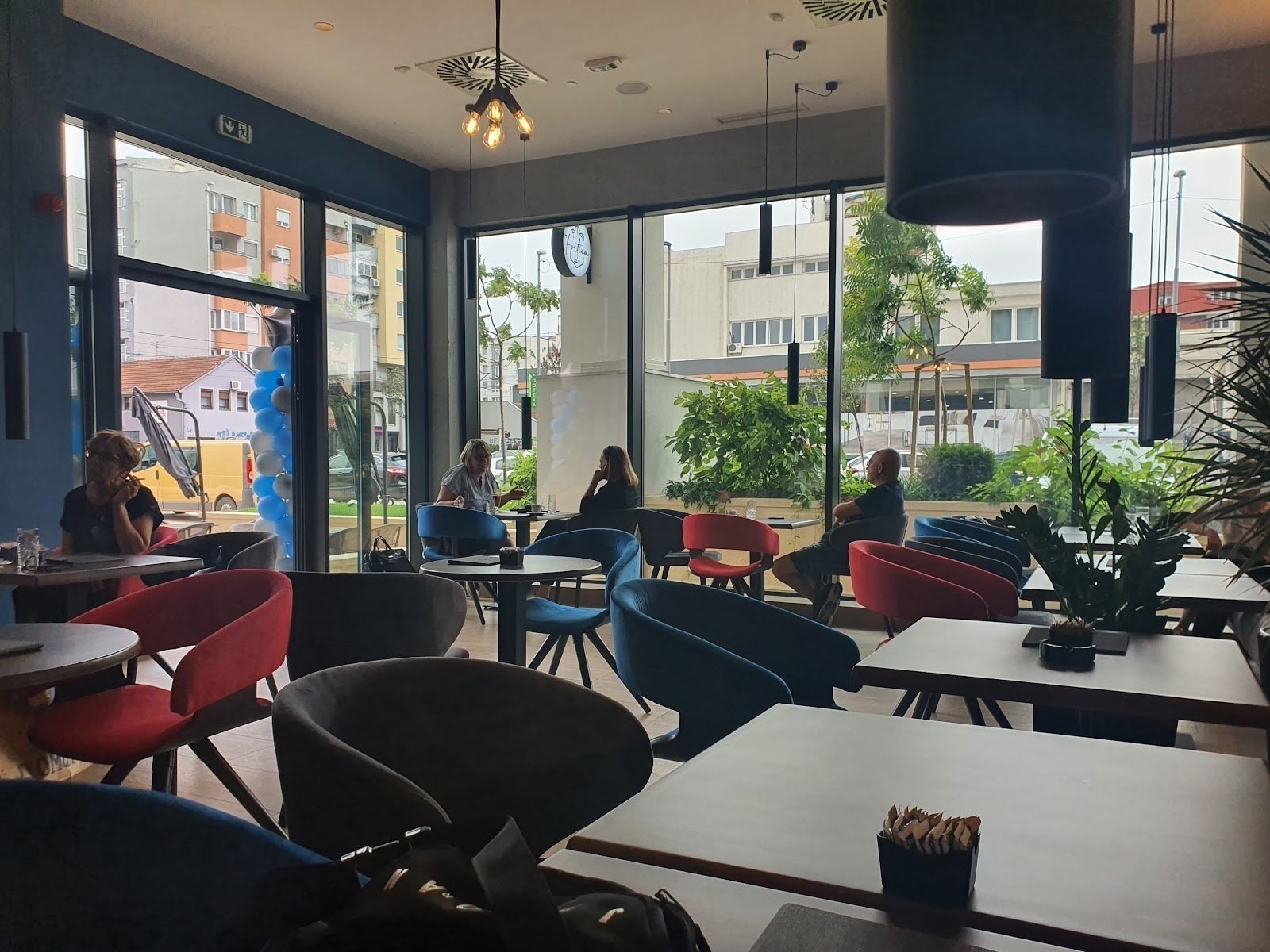 <span class="translation_missing" title="translation missing: en.meta.location_title, location_name: Fortica caffe, city: Belgrade">Location Title</span>