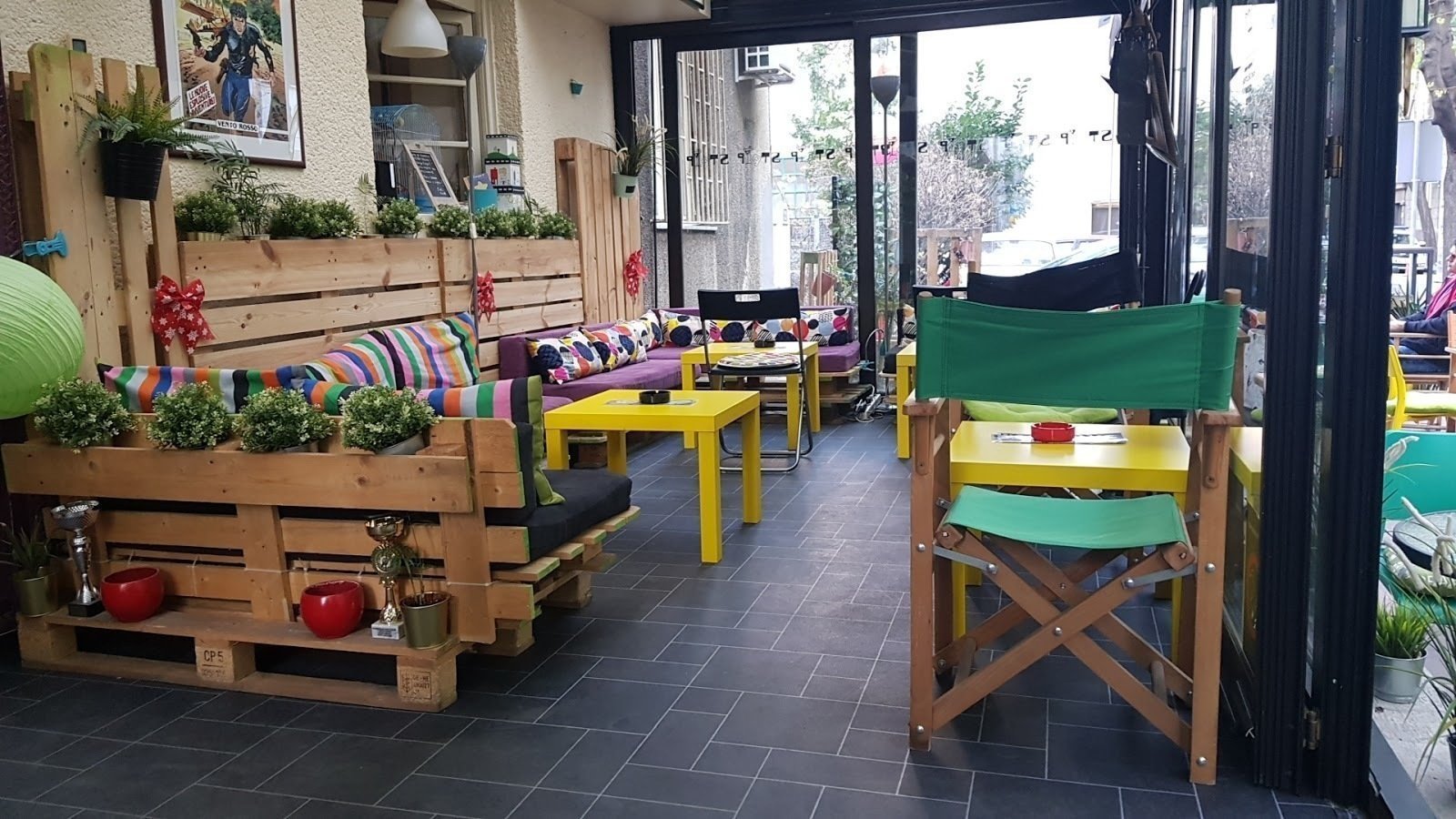 <span class="translation_missing" title="translation missing: en.meta.location_title, location_name: Kafe Strip, city: Belgrade">Location Title</span>