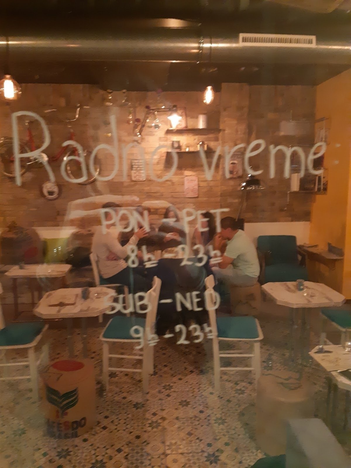 <span class="translation_missing" title="translation missing: en.meta.location_title, location_name: Kafeterija Mlin Voždovac, city: Belgrade">Location Title</span>