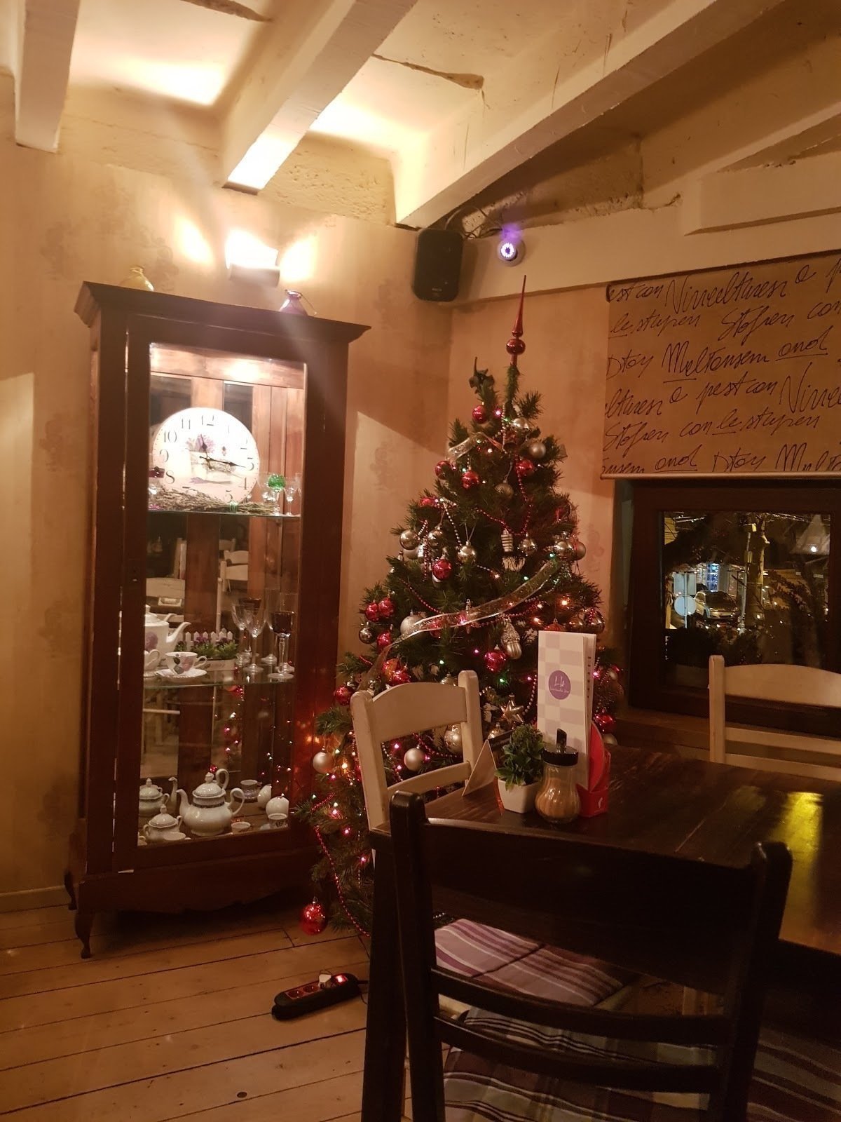 <span class="translation_missing" title="translation missing: en.meta.location_title, location_name: Lavanda Bar, city: Belgrade">Location Title</span>