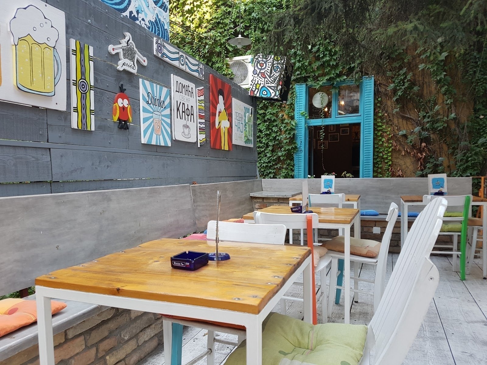 <span class="translation_missing" title="translation missing: en.meta.location_title, location_name: Priča Bar, city: Belgrade">Location Title</span>