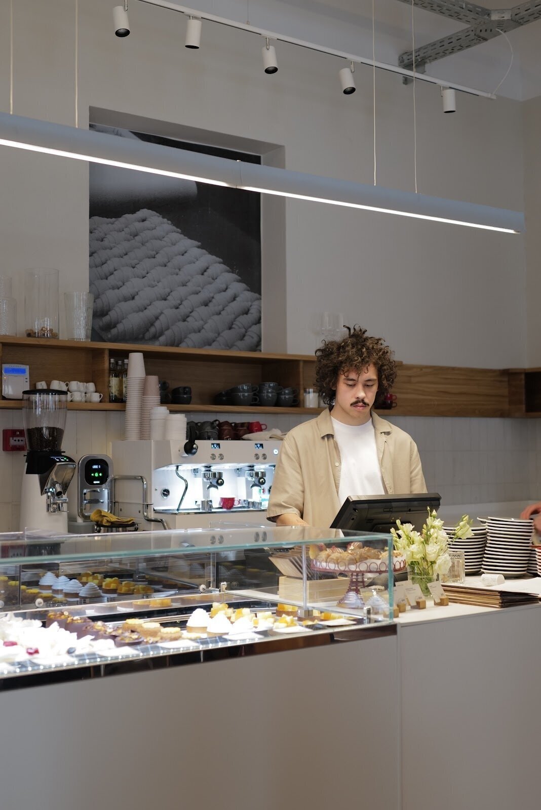 <span class="translation_missing" title="translation missing: en.meta.location_title, location_name: SLOJ bistro &amp; bakery, city: Belgrade">Location Title</span>