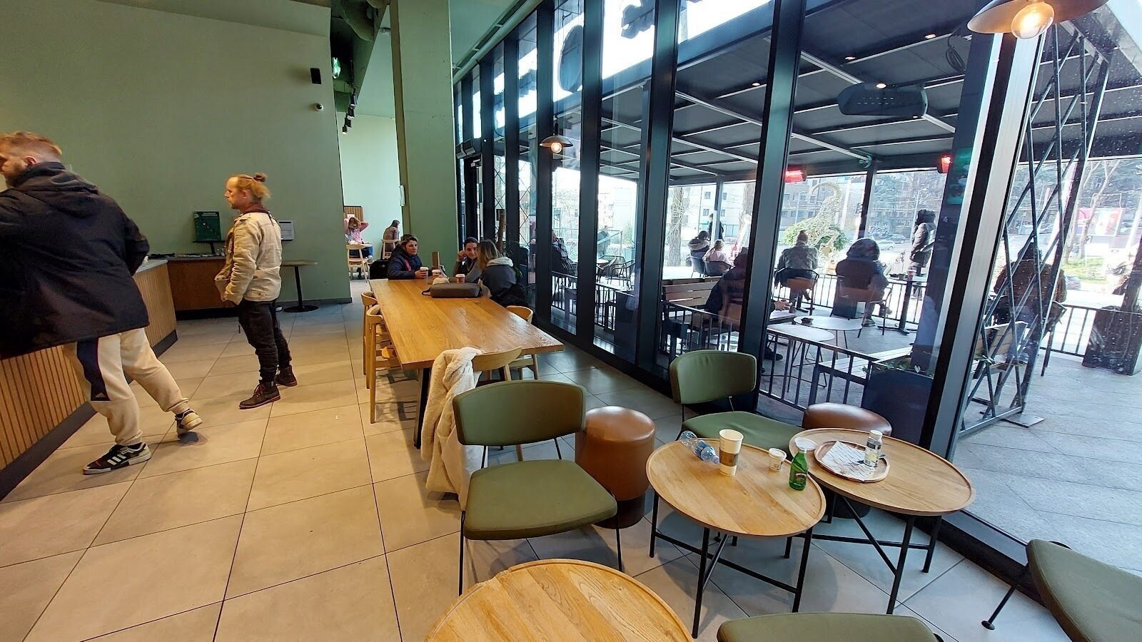 <span class="translation_missing" title="translation missing: en.meta.location_title, location_name: Starbucks @ Beo Shopping Center, city: Belgrade">Location Title</span>