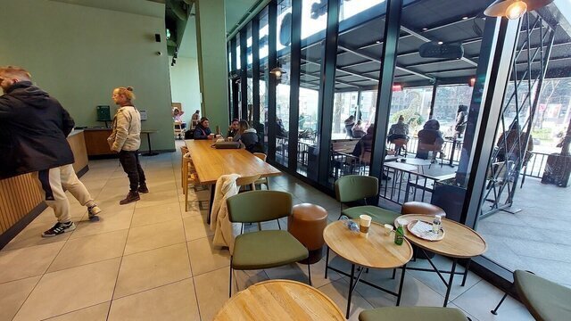 Starbucks @ Beo Shopping Center