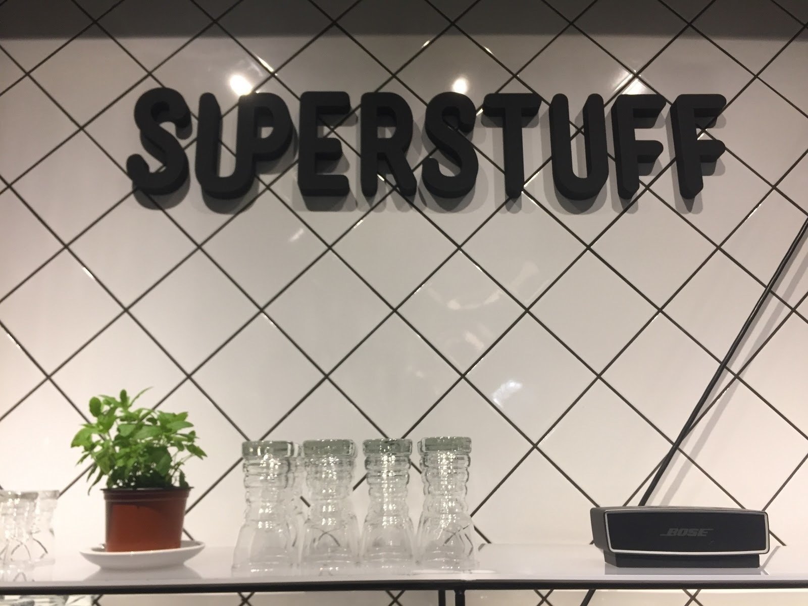 <span class="translation_missing" title="translation missing: en.meta.location_title, location_name: SUPERSTUFF, city: Belgrade">Location Title</span>