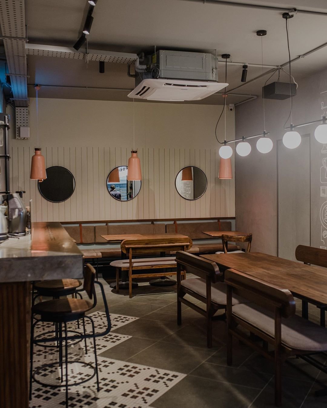 <span class="translation_missing" title="translation missing: en.meta.location_title, location_name: Third Wave Coffee, city: Bengaluru">Location Title</span>