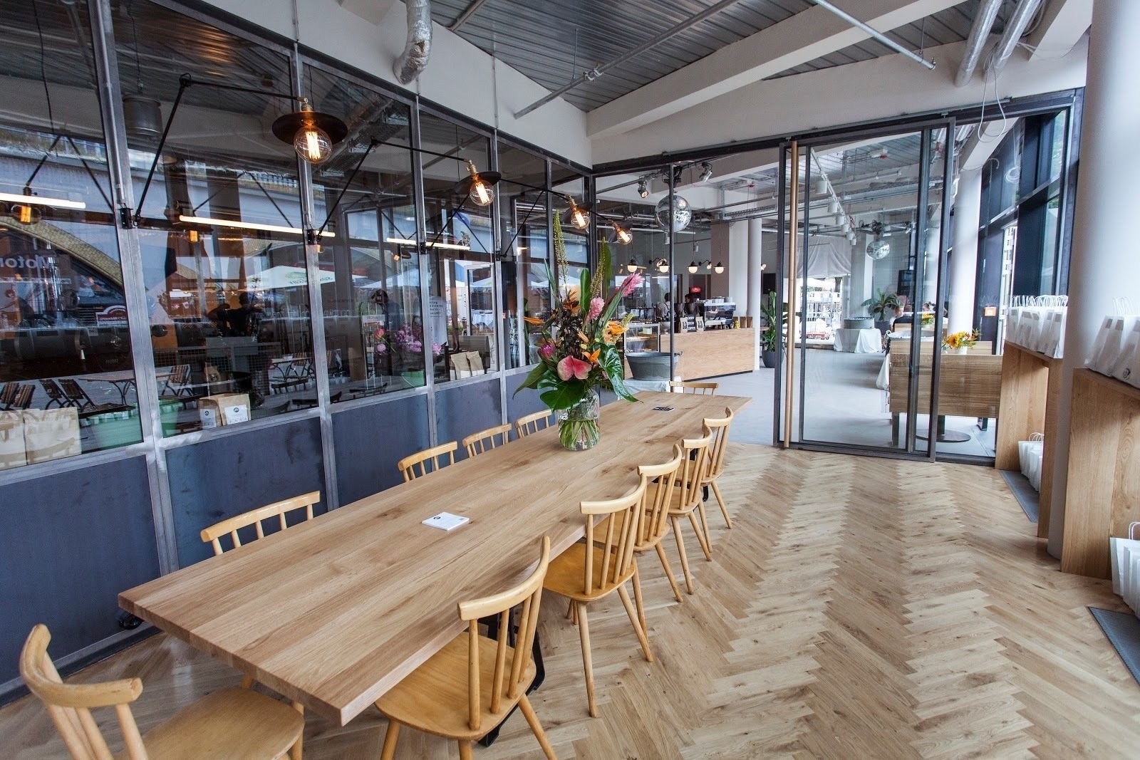 <span class="translation_missing" title="translation missing: en.meta.location_title, location_name: 19grams Alex - Café, Kaffeerösterei, city: Berlin">Location Title</span>