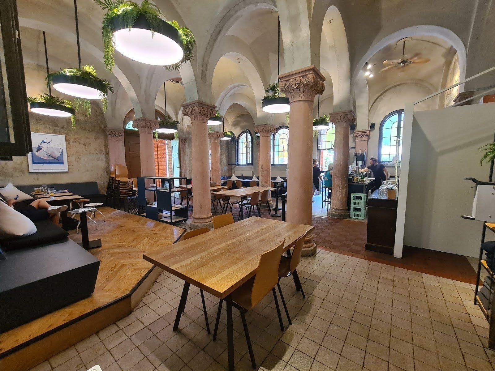 <span class="translation_missing" title="translation missing: en.meta.location_title, location_name: 21 gramm, city: Berlin">Location Title</span>