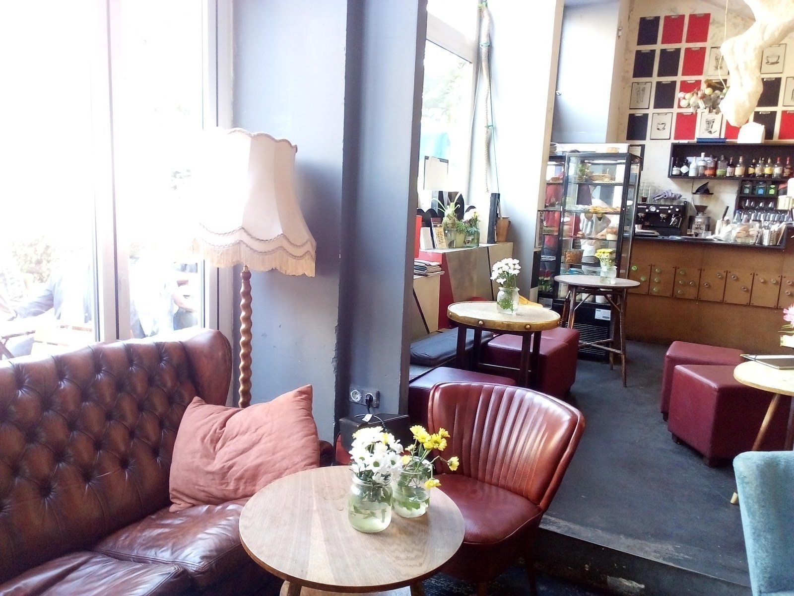 <span class="translation_missing" title="translation missing: en.meta.location_title, location_name: Café Bar Tirrée, city: Berlin">Location Title</span>