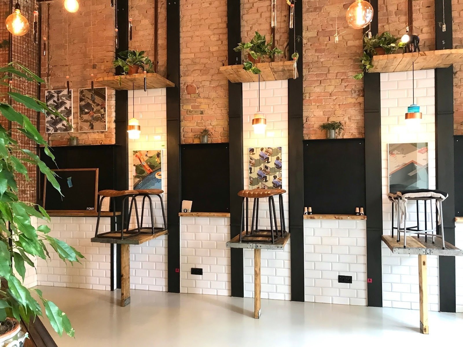 <span class="translation_missing" title="translation missing: en.meta.location_title, location_name: Coffee Pony, city: Berlin">Location Title</span>