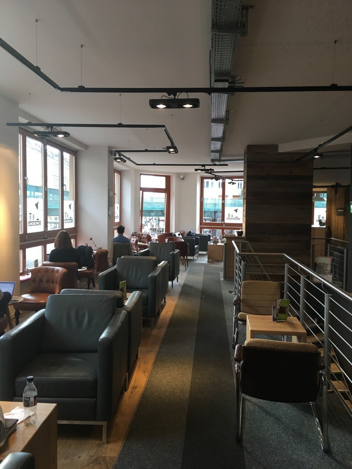 <span class="translation_missing" title="translation missing: en.meta.location_title, location_name: Coworking Berlin by Coffee Fellows, city: Berlin">Location Title</span>