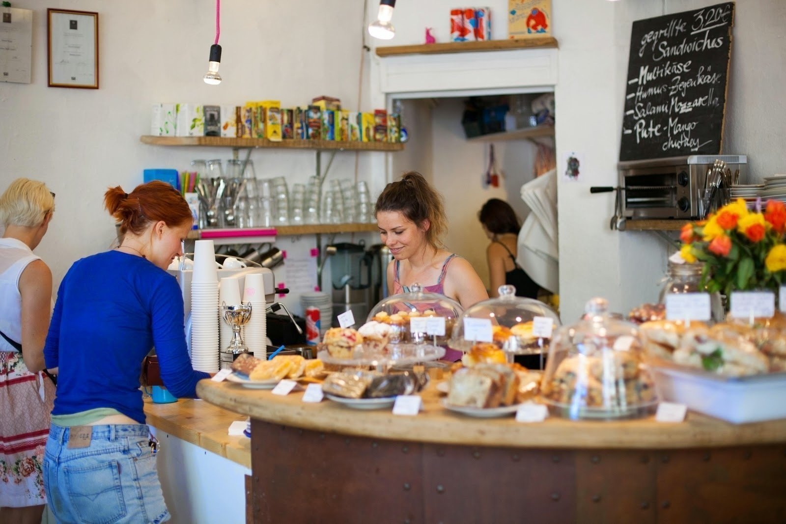 <span class="translation_missing" title="translation missing: en.meta.location_title, location_name: Geschwister Nothaft Café, city: Berlin">Location Title</span>