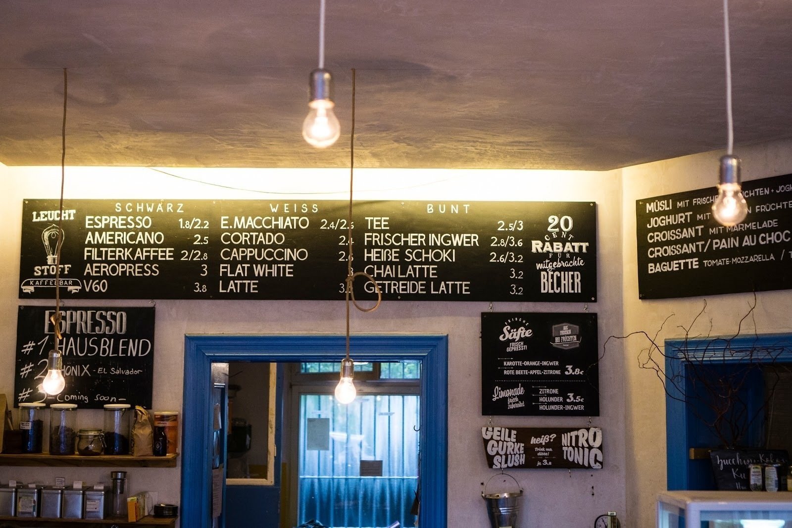 <span class="translation_missing" title="translation missing: en.meta.location_title, location_name: leuchtstoff - Kaffeebar und Bakery, city: Berlin">Location Title</span>