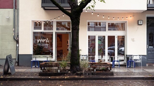 Mamá Café Bar