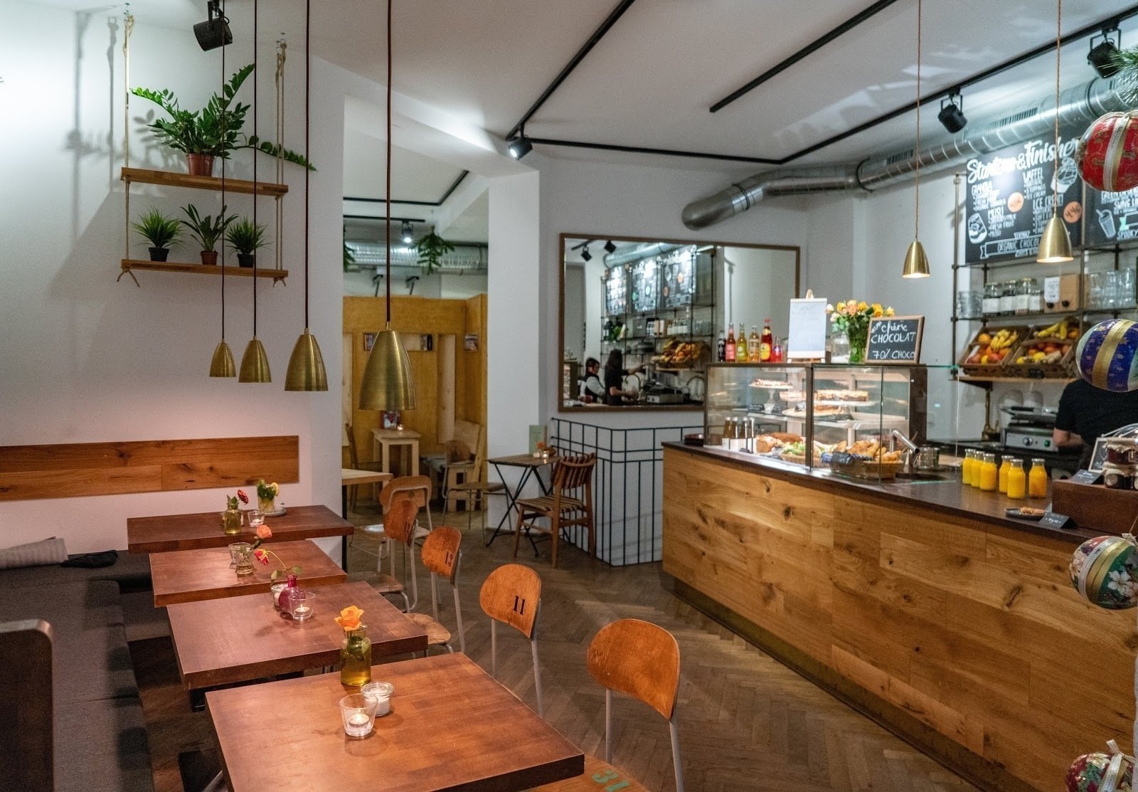 <span class="translation_missing" title="translation missing: en.meta.location_title, location_name: Plan Café - Plan C, city: Berlin">Location Title</span>
