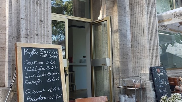 Saaldeck Café & Bar