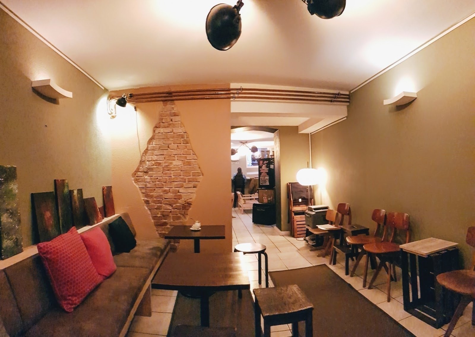 <span class="translation_missing" title="translation missing: en.meta.location_title, location_name: uppers espresso, city: Berlin">Location Title</span>