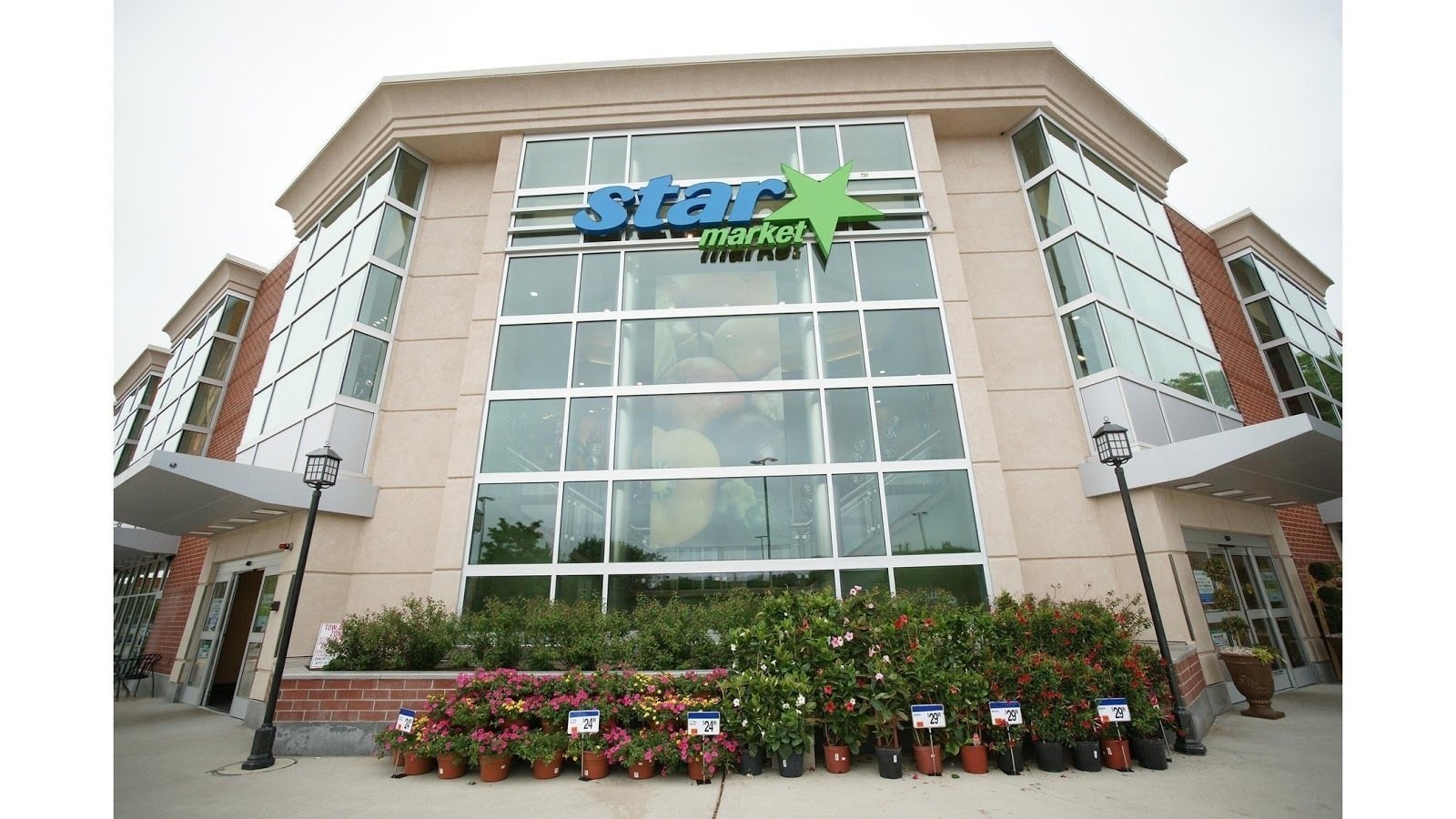 <span class="translation_missing" title="translation missing: en.meta.location_title, location_name: Star Market, city: Boston">Location Title</span>