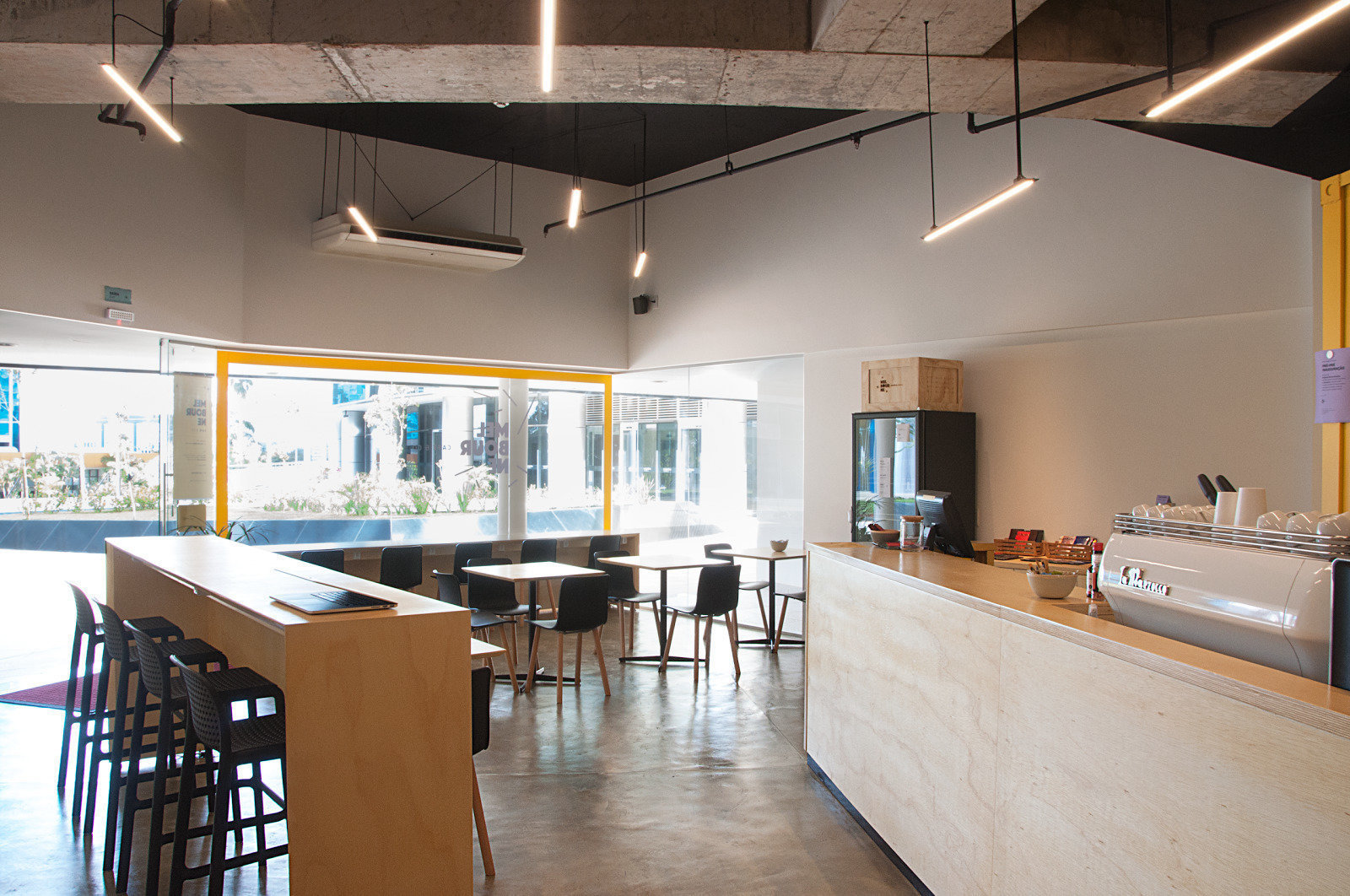 <span class="translation_missing" title="translation missing: en.meta.location_title, location_name: Melbourne Pausas &amp; Co., city: Brasília">Location Title</span>