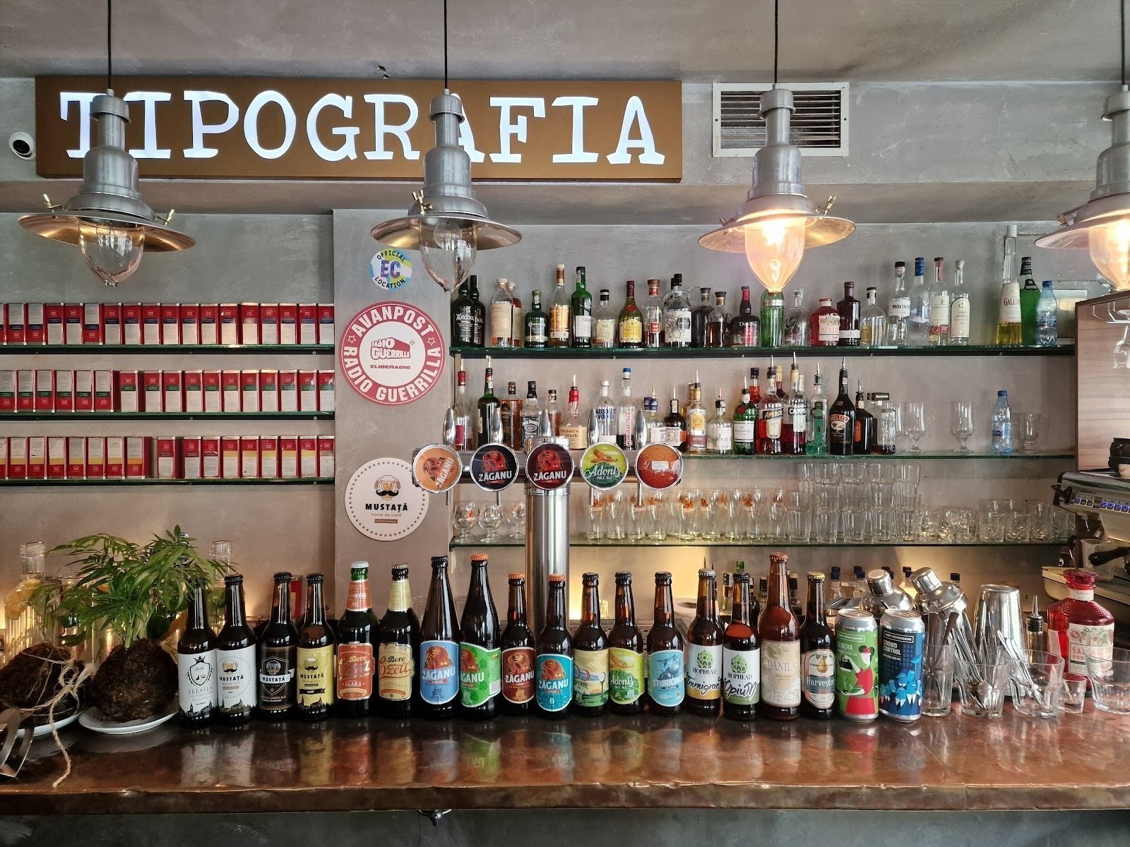 <span class="translation_missing" title="translation missing: en.meta.location_title, location_name: Tipografia, city: Brașov">Location Title</span>