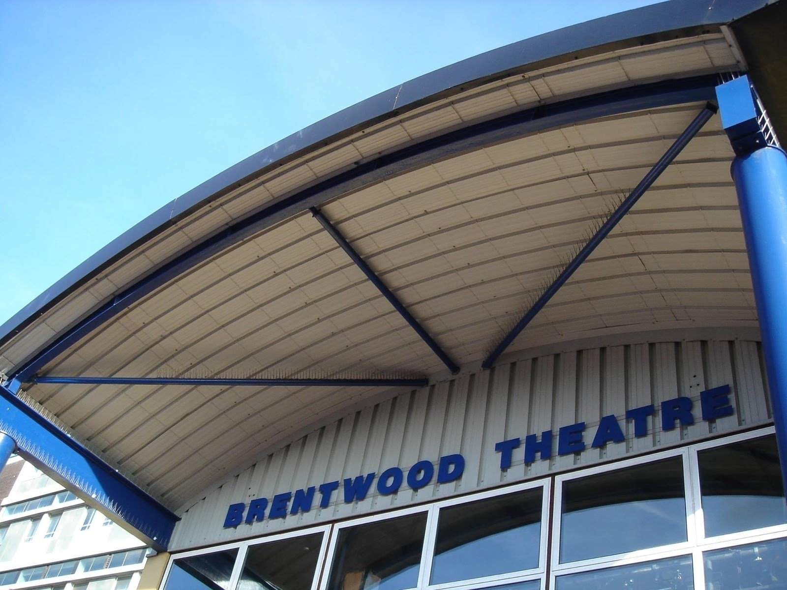 <span class="translation_missing" title="translation missing: en.meta.location_title, location_name: Brentwood Theatre Cafe, city: Brentwood">Location Title</span>