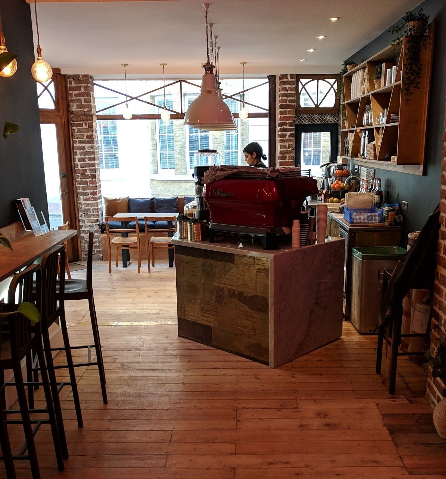 <span class="translation_missing" title="translation missing: en.meta.location_title, location_name: Blend &amp; Brew Brighton, city: Brighton">Location Title</span>