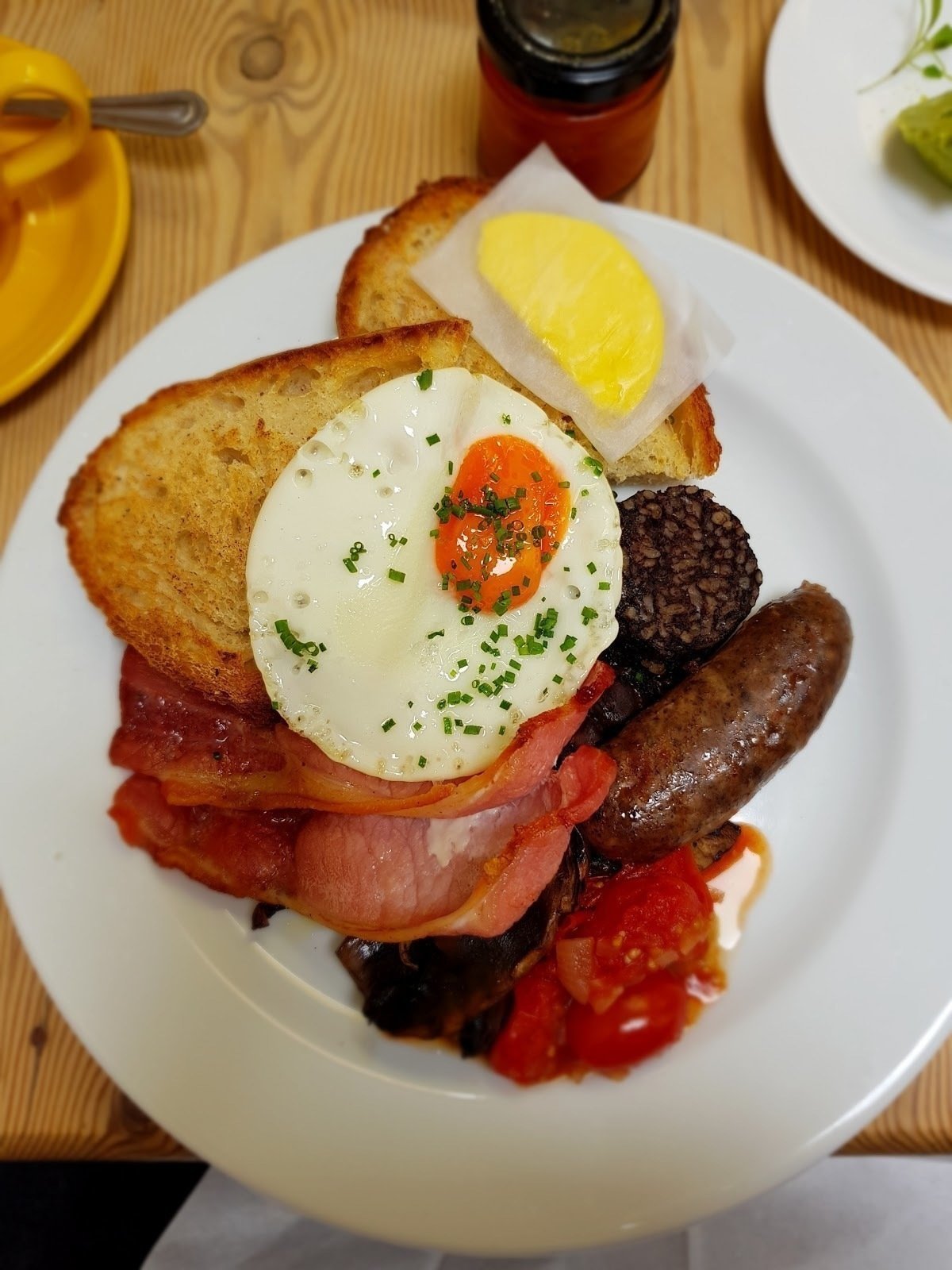 <span class="translation_missing" title="translation missing: en.meta.location_title, location_name: Bakers &amp; Co., city: Bristol">Location Title</span>